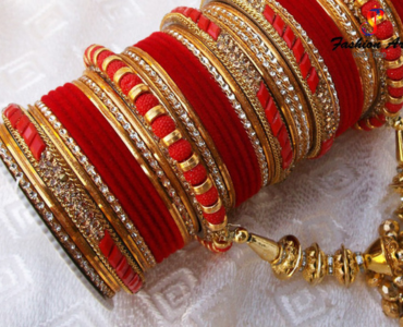 Designer-Metal-Bangle